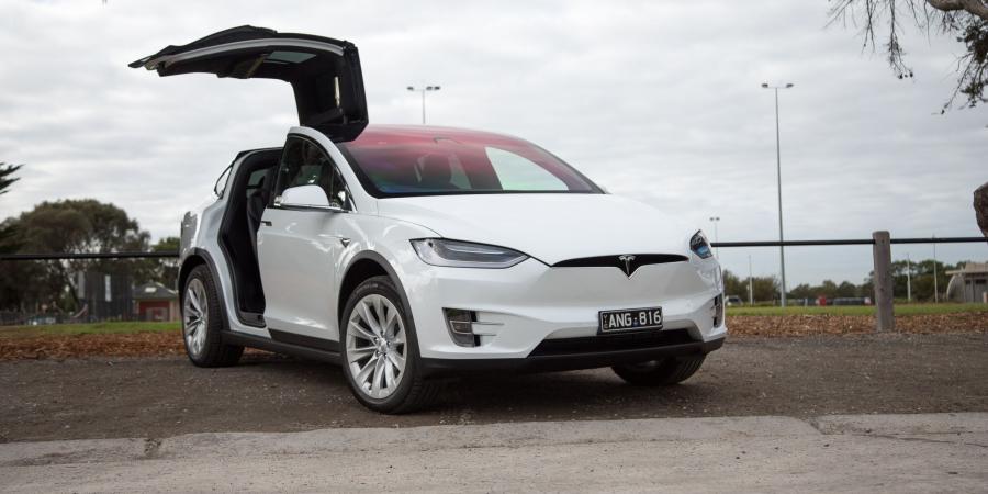  Tesla Model X 75D 2017 года  (AU) (фото 11 из 17)